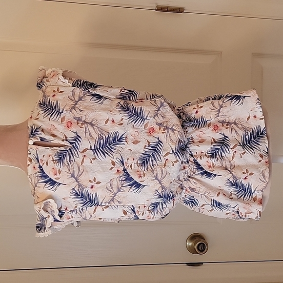 Alice Blue Ruffled Sleeveless Blouse Size M - Picture 4 of 6